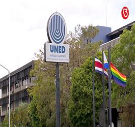 Proceso de producción del libro en la EUNED. Programa Materia Prima, Canal 13